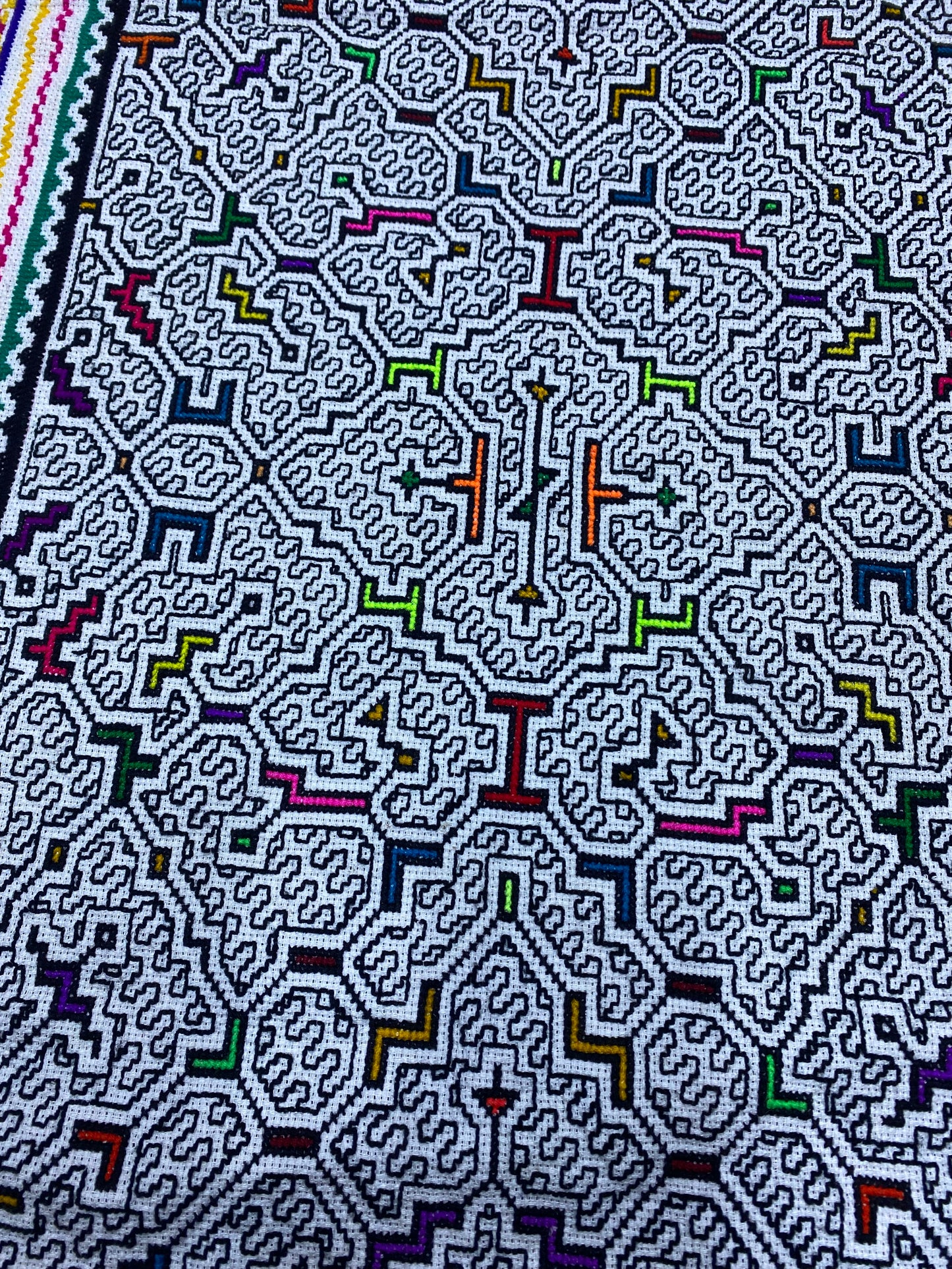 Shipibo Conibo Kené Tabletop Tapestry Hand Embroidered Peruvian Tablecloth Textile Ceremonial Amazonian Shamanic Altar 68.11” x 27.16”