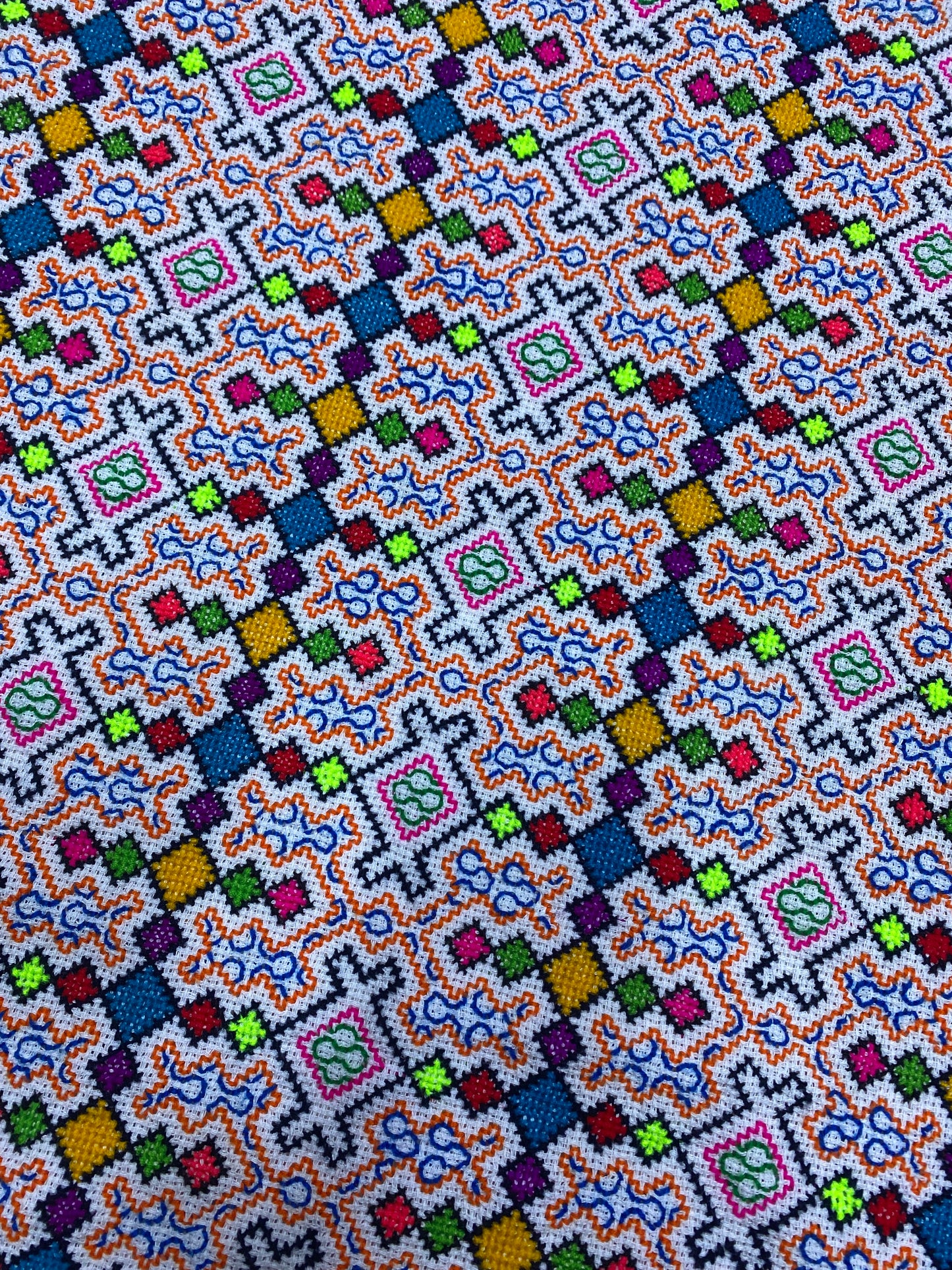 Shipibo Conibo Kené Tabletop Tapestry Hand Embroidered Peruvian Tablecloth Textile Ceremonial Amazonian Shamanic Altar 62.20” x 24”