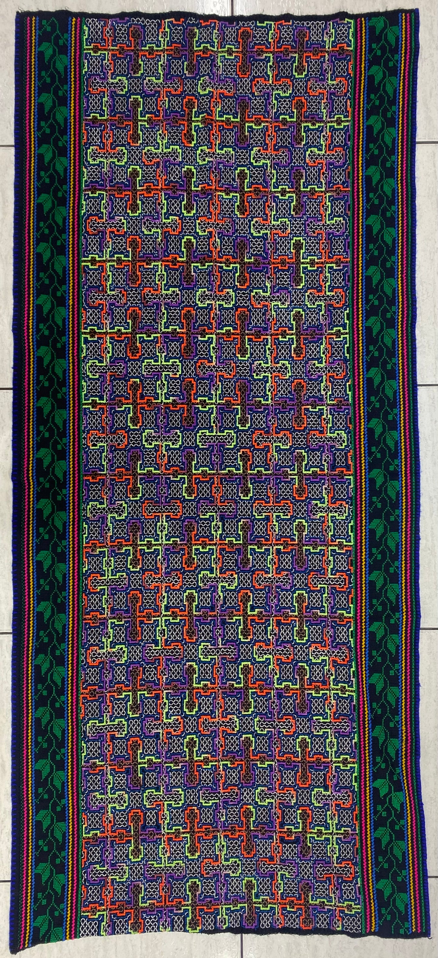 Shipibo Conibo Kené Tabletop Tapestry Hand Embroidered Peruvian Tablecloth Textile Ceremonial Amazonian Shamanic Altar 59”x26.77”