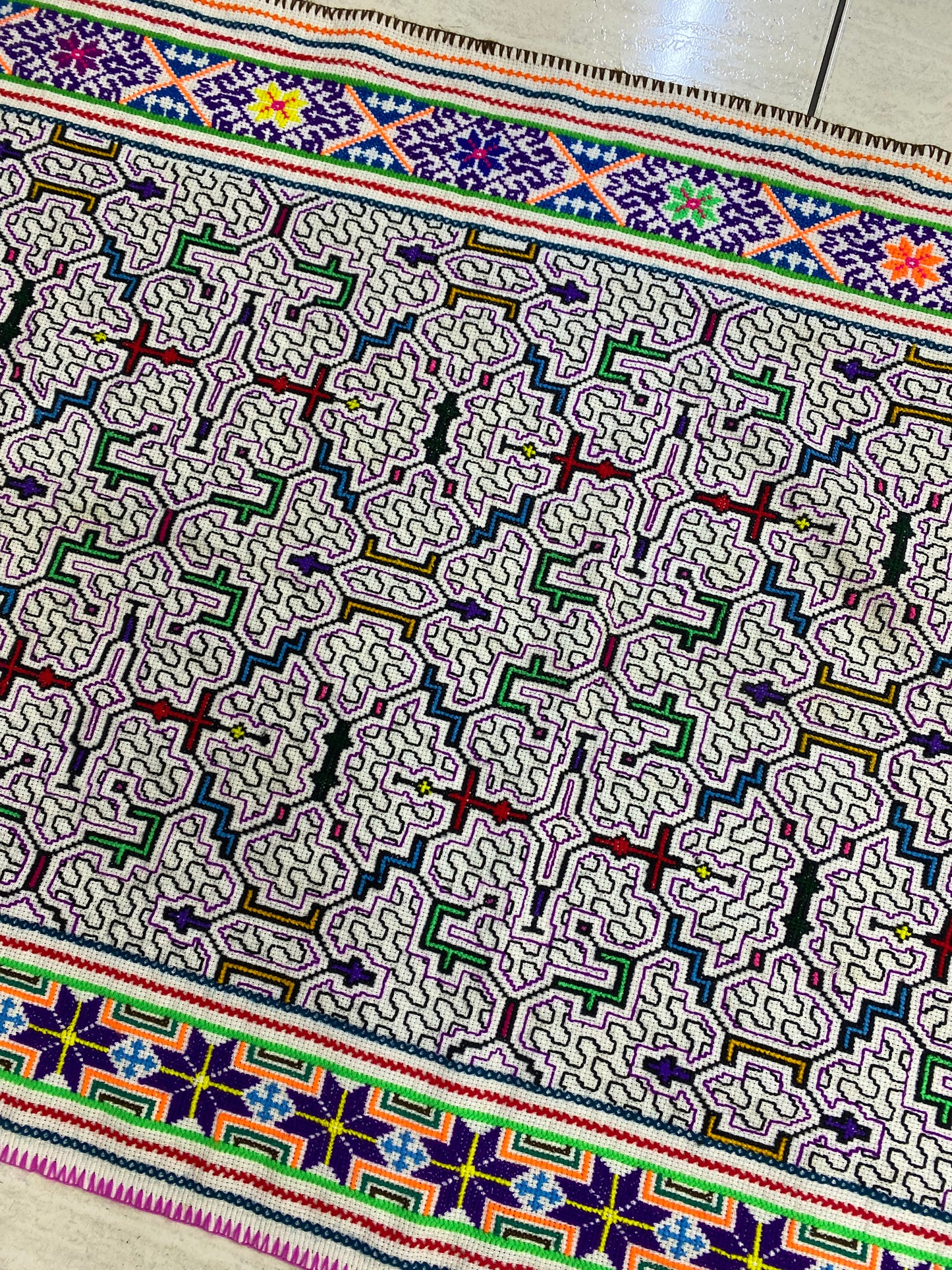 Shipibo Conibo Kené Tabletop Tapestry Hand Embroidered Peruvian Tablecloth Textile Ceremonial Amazonian Shamanic Altar 62”x 27.5”