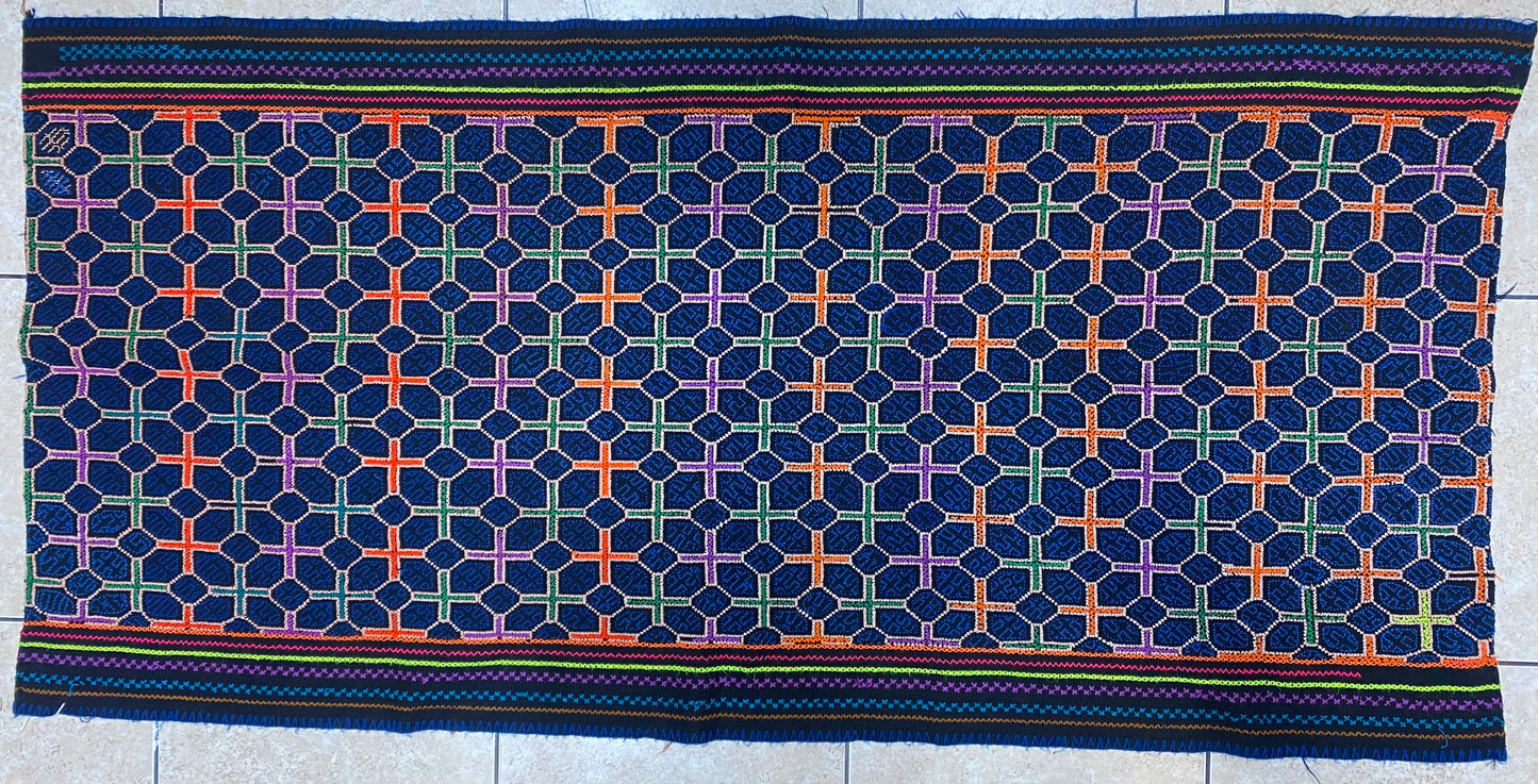 Shipibo Conibo Kené Tabletop Tapestry Hand Embroidered Peruvian Tablecloth Textile Ceremonial Amazonian Shamanic Altar 54”x 26”