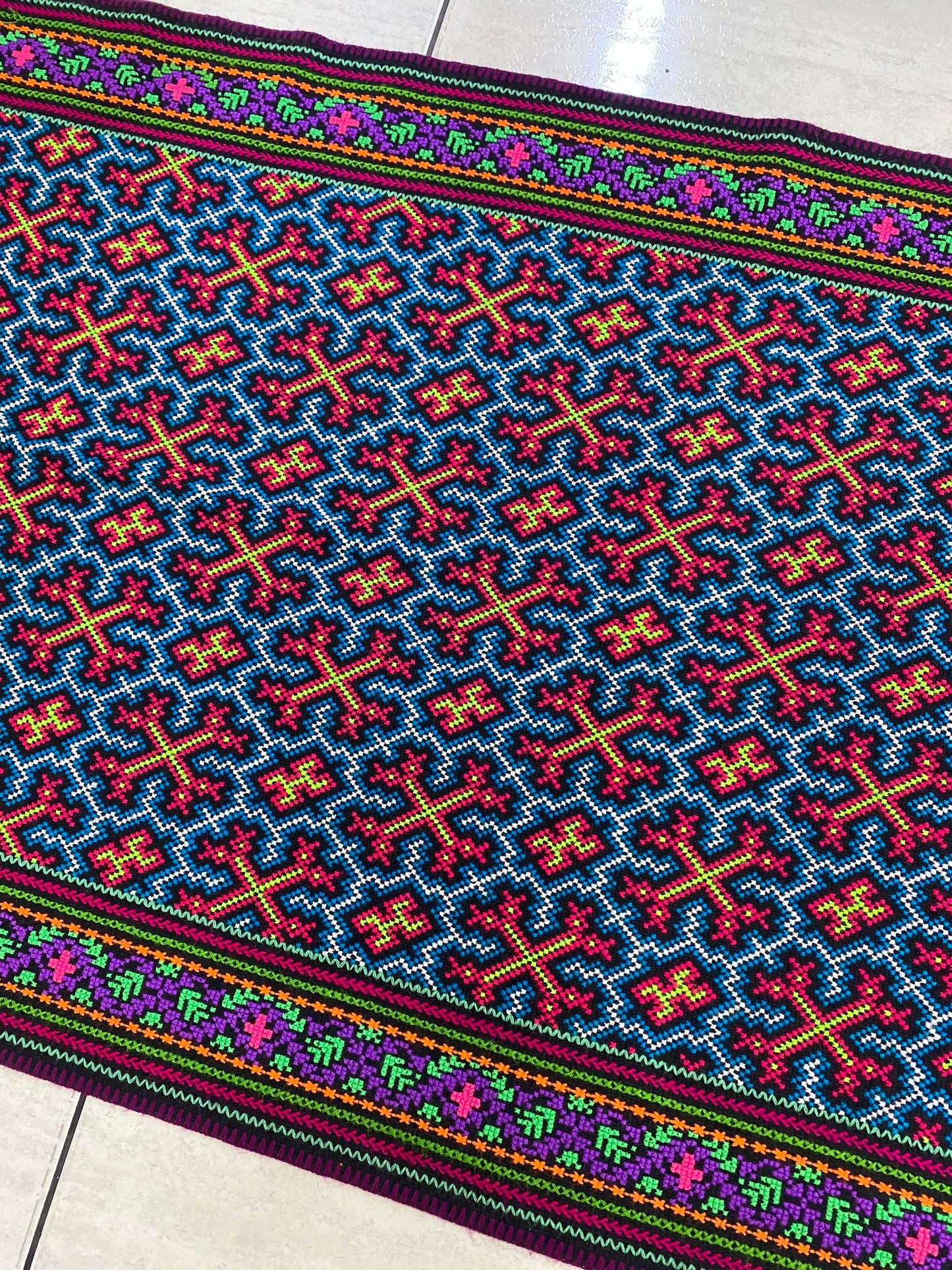 Shipibo Conibo Kené Tabletop Tapestry Hand Embroidered Peruvian Tablecloth Textile Ceremonial Amazonian Shamanic Altar 63”x 27”