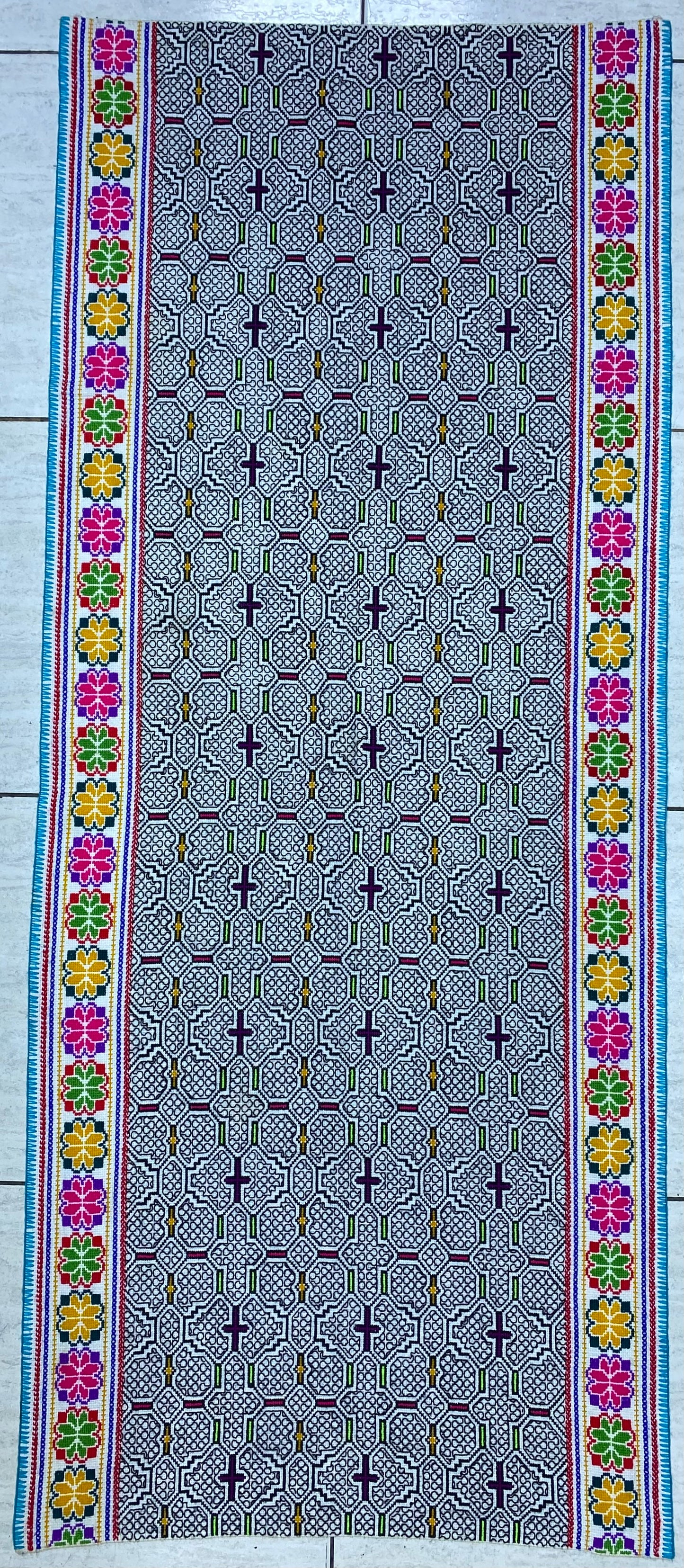 Shipibo Conibo Kené Tabletop Tapestry Hand Embroidered Peruvian Tablecloth Textile Ceremonial Amazonian Shamanic Altar 65”x 26”